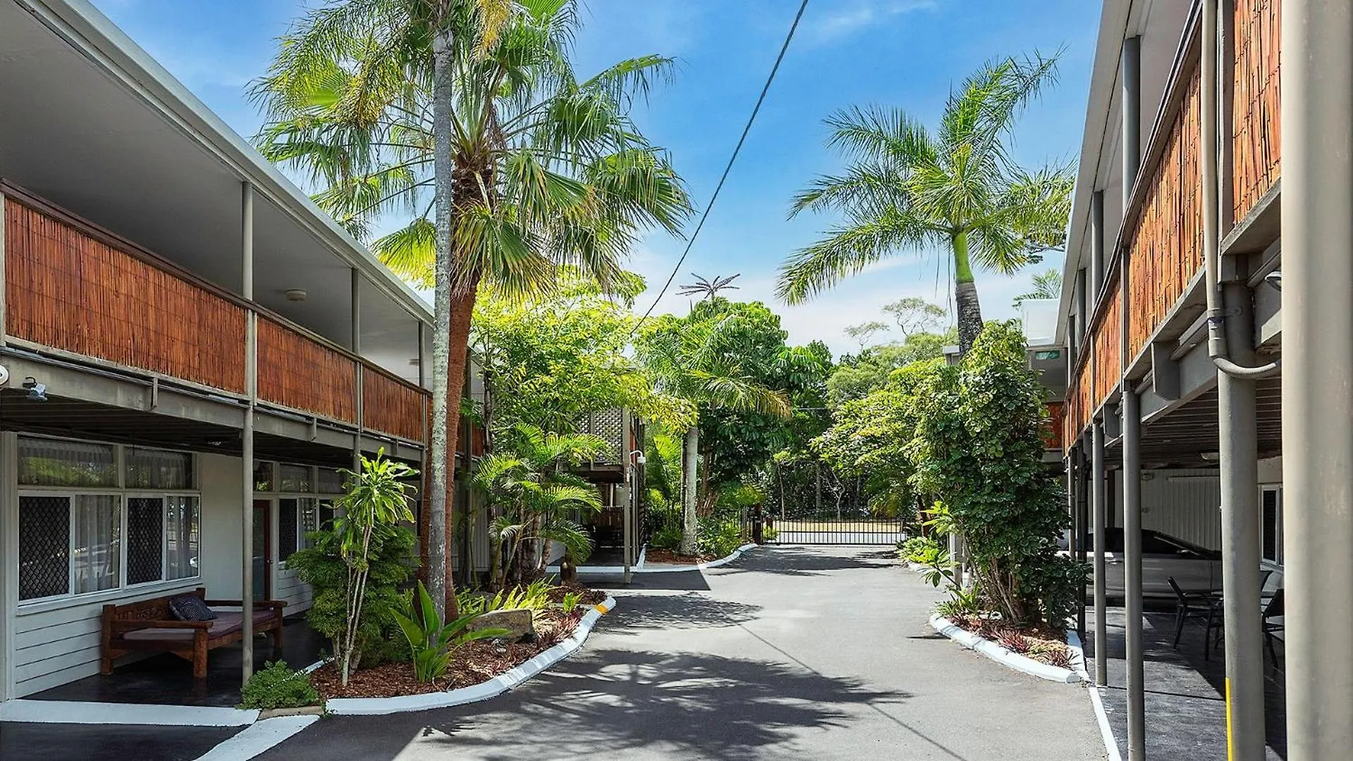 Coconut Palms Ground Floor 1 Bedroom Apartment Scarness